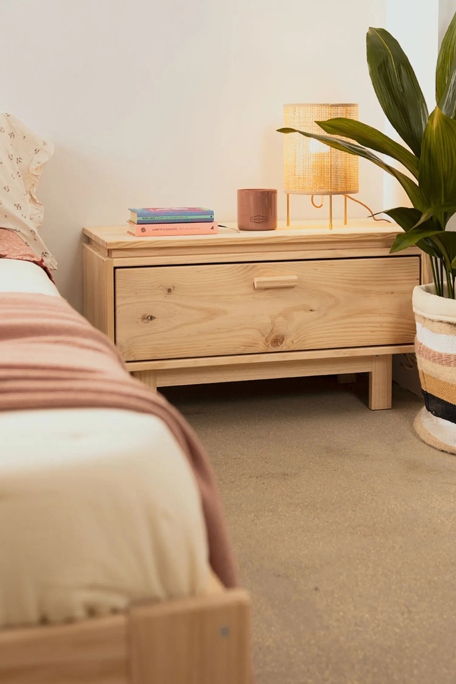 Muebles LUFE Mesitas De Noche|Mesitas De Noche^AIKA mesita de noche con cajón 78x44