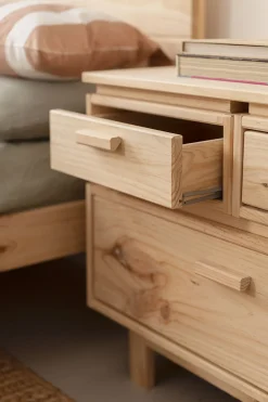 Muebles LUFE Mesitas De Noche|Mesitas De Noche^AIKA mesita de noche con 3 cajones 78x62