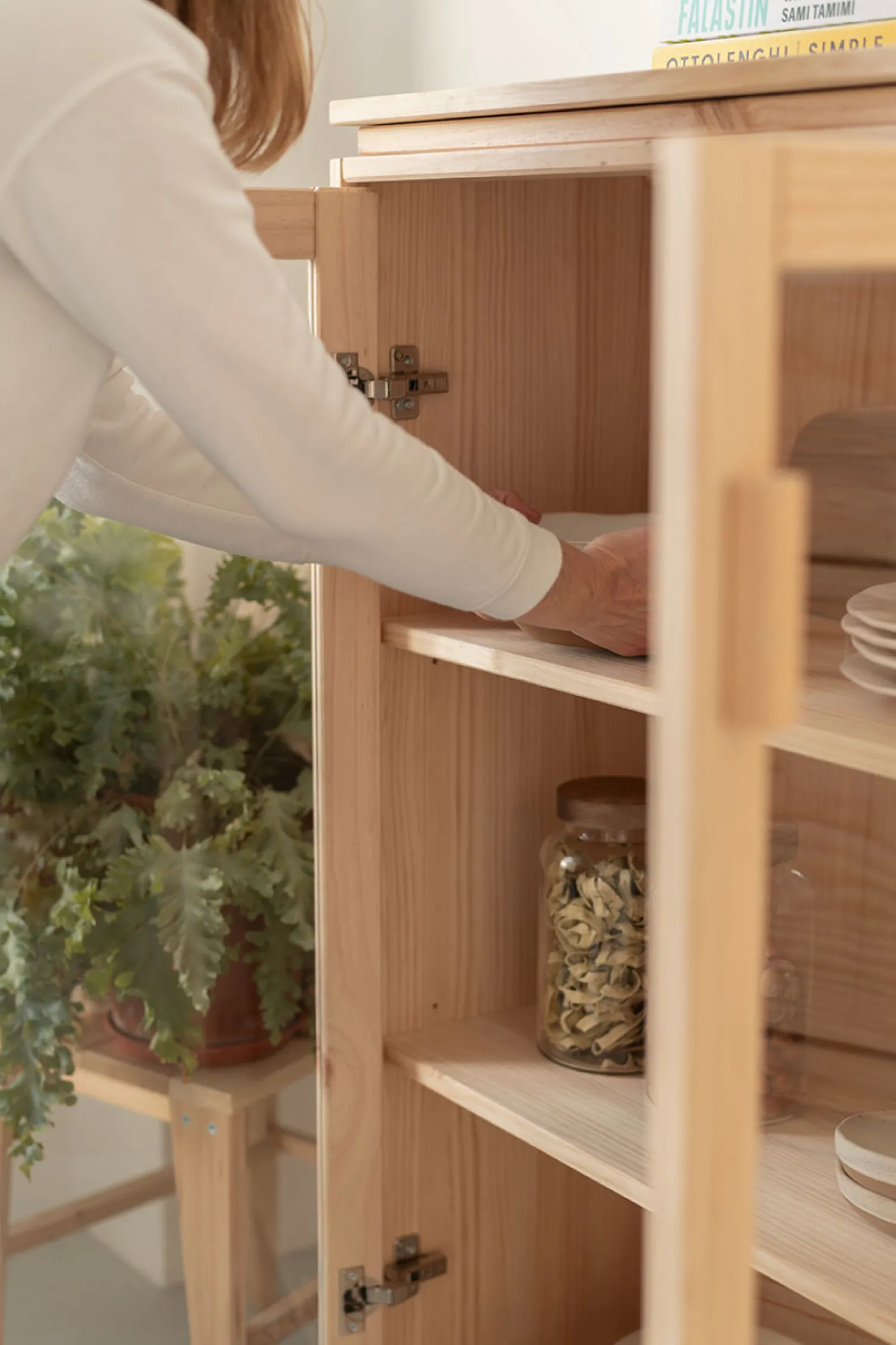 Muebles LUFE Vitrinas^AIKA vitrina 78x128