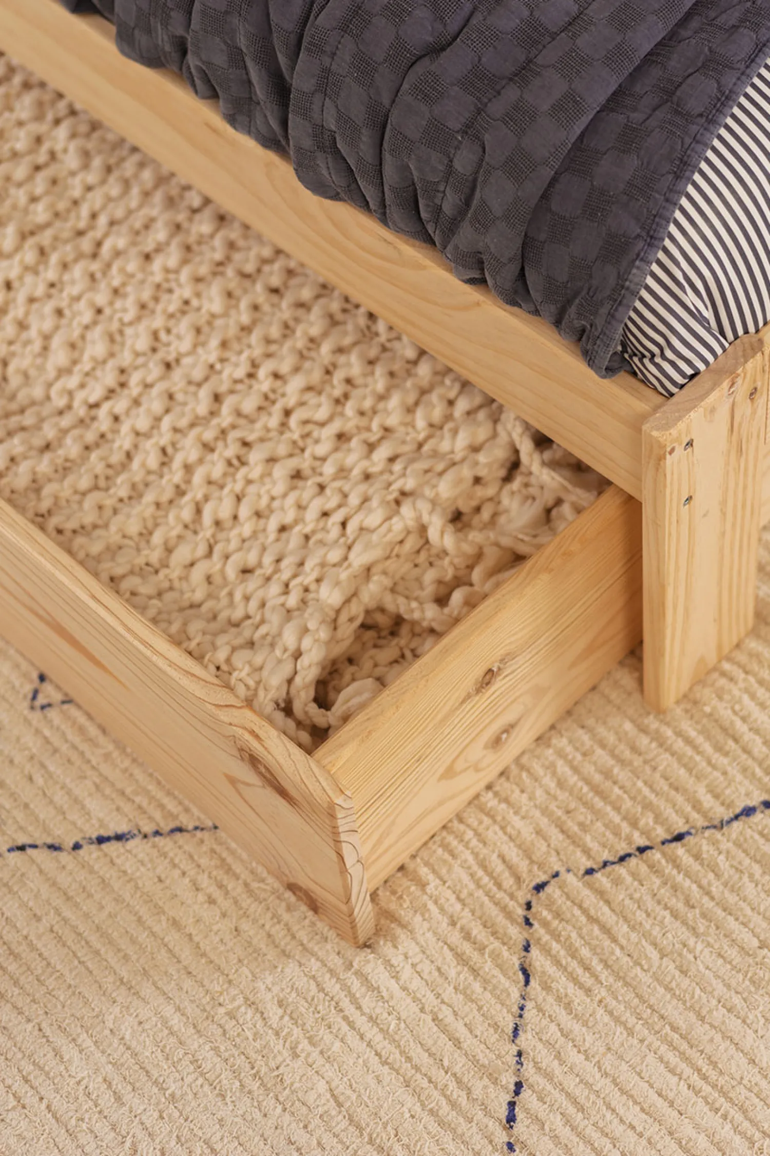 Muebles LUFE Camas 135|Camas Dobles Con Cajones^BASO cama doble 135 con 1 cajón