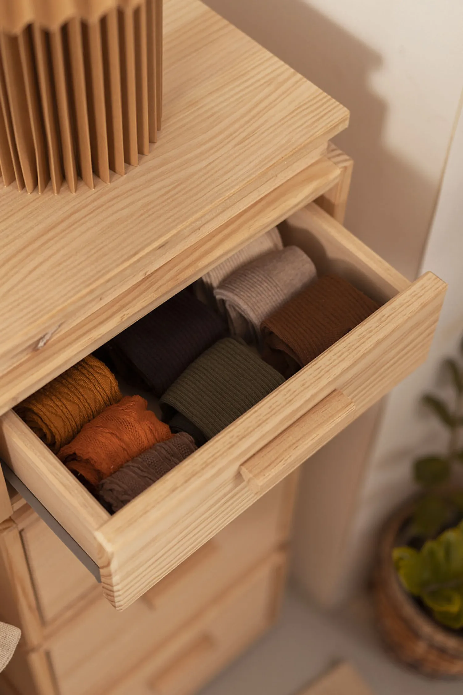 Muebles LUFE Cajoneras Y Archivadores^LIBE cajonera columna con 5 cajones 39x133