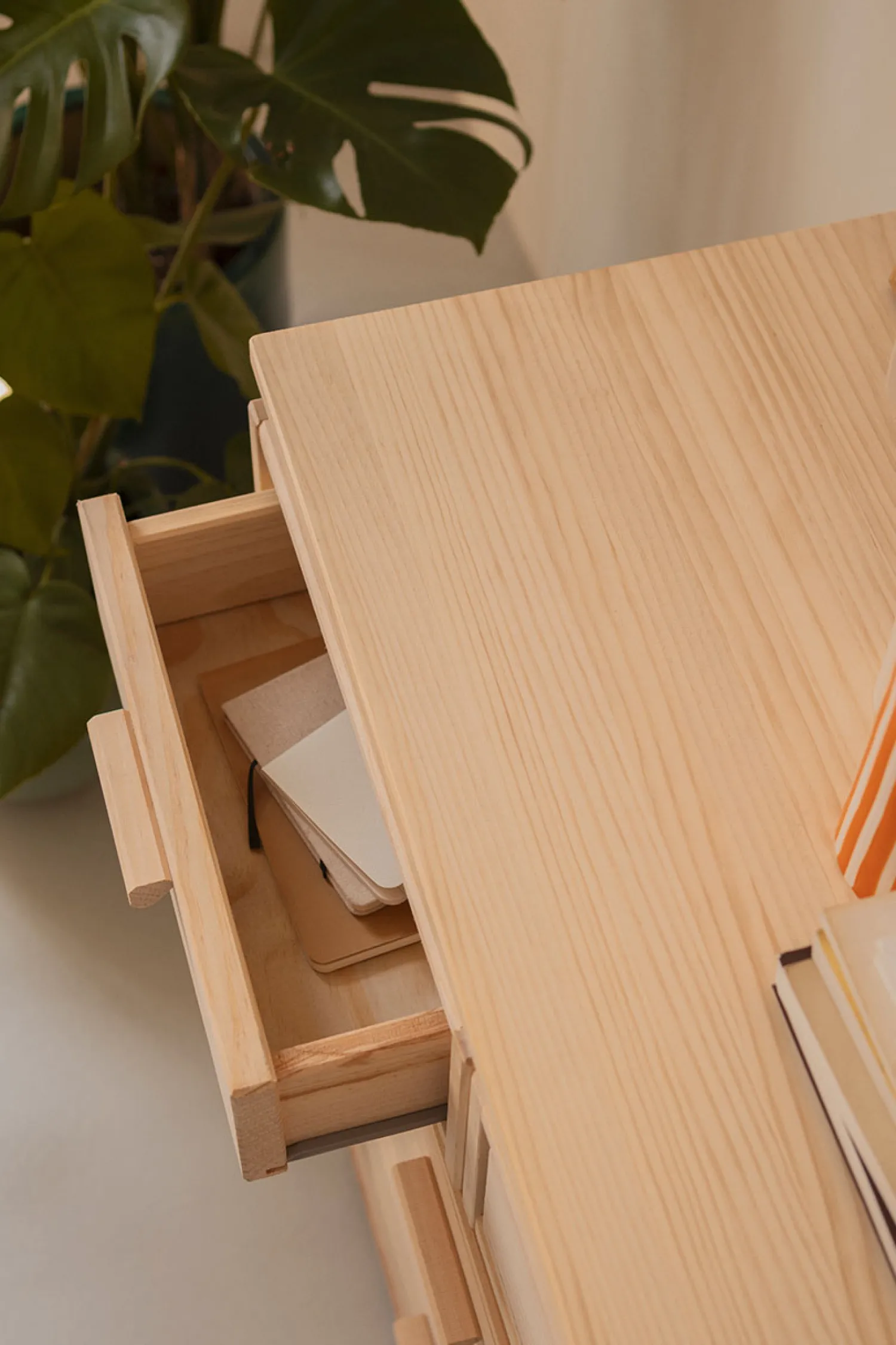 Muebles LUFE Cajoneras Y Archivadores^LIBE cajonera con 4 cajones 78x77