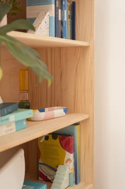 Muebles LUFE Estanterías Con Almacenaje|Estanterías Con Almacenaje^LIBE estantería baja con cajón 78x143