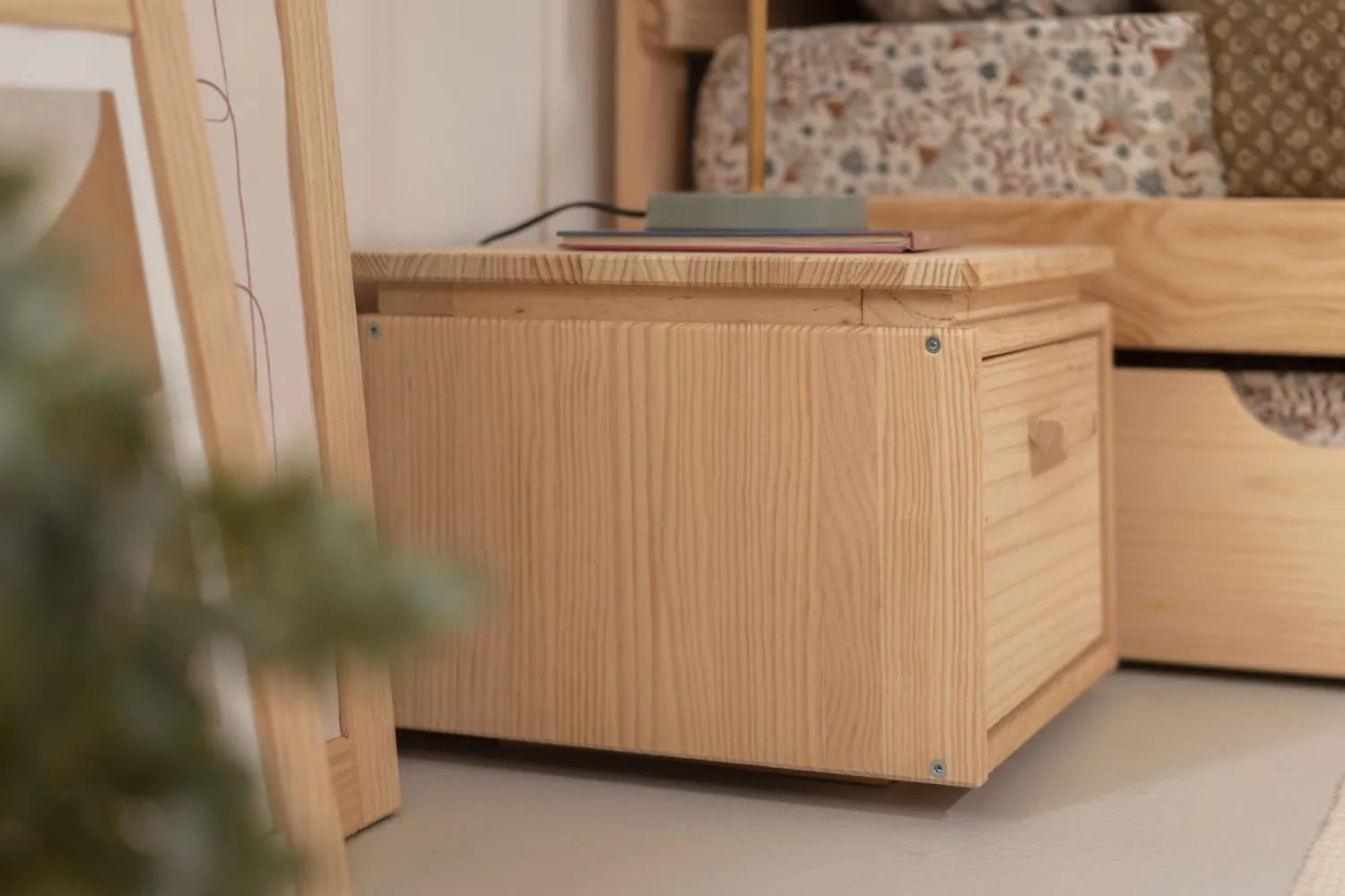 Muebles LUFE Mesitas De Noche|Mesitas De Noche^LIBE mesita de noche con cajón 39x32