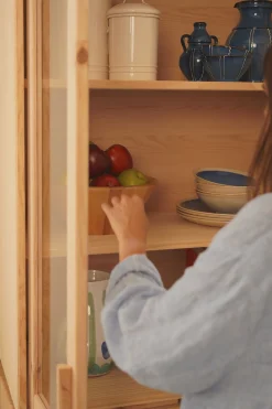 Muebles LUFE Vitrinas^LIBE vitrina con 4 cajones 78x198