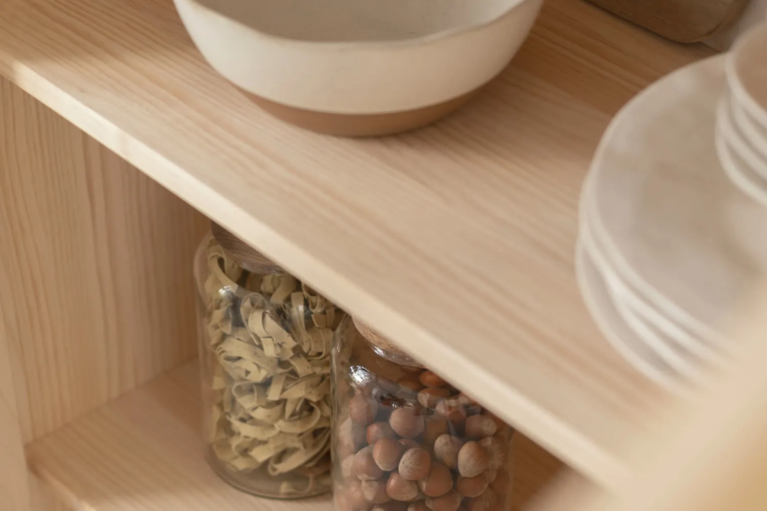 Muebles LUFE Vitrinas^LIBE vitrina doble con 2 cajones 157x143