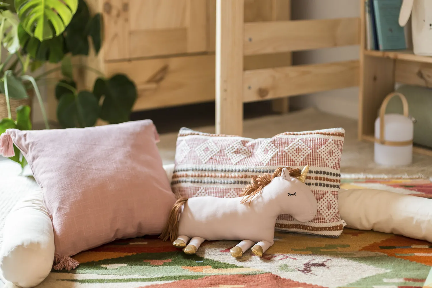 Muebles LUFE Camas Altas^LORE cama semi alta 90